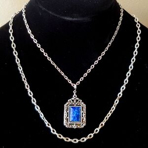 Vintage - Sarah Coventry reversible Blue Stone Pendant Necklace.